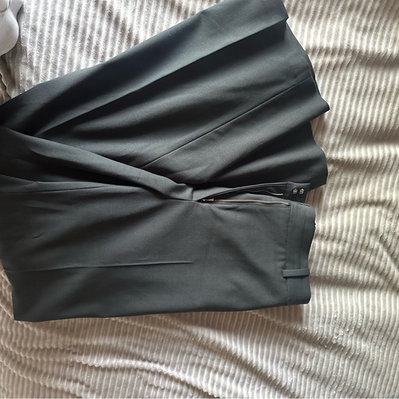 Size 8 Charcoal Gray Aritzia Babaton agency pant Wool twill high-waisted trouser - Picture 3 of 6